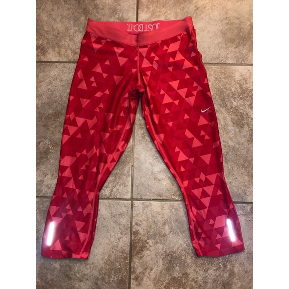 Nike Pants - Nike athletic workout leggings Nike Pants - Nike athletic workout leggings